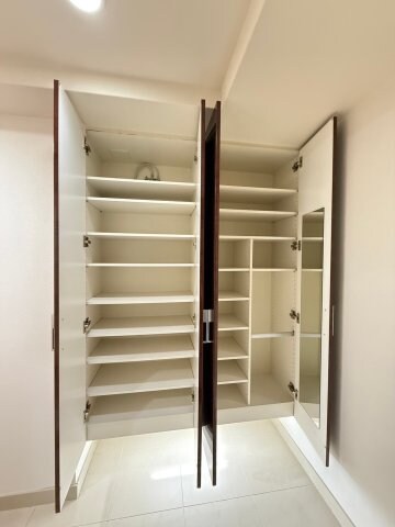 フロンティアタワー日本橋の物件内観写真