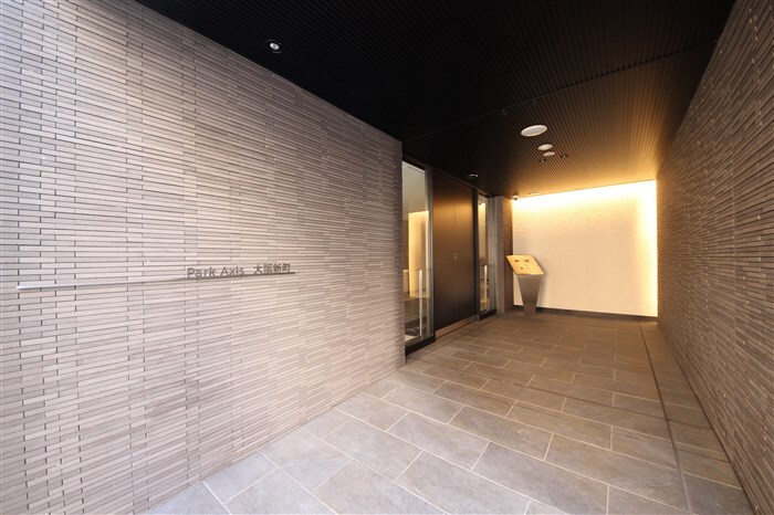 パークアクシス大阪新町の物件外観写真