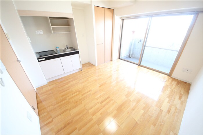 レジデンス本町の物件内観写真