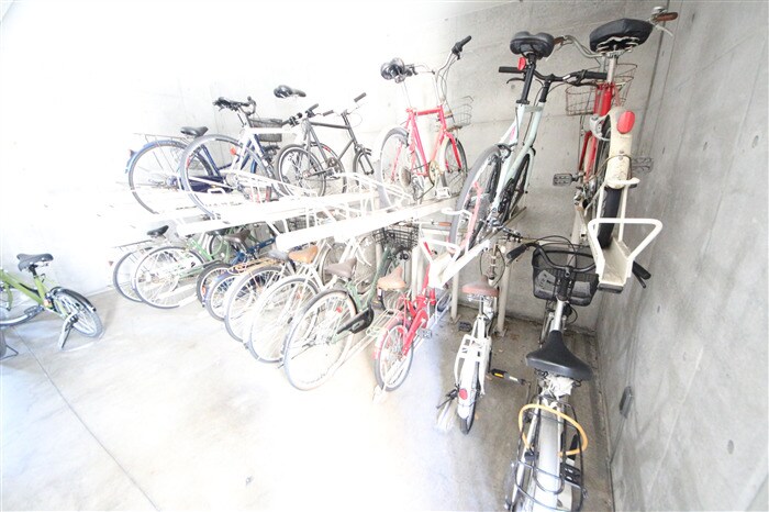 レジデンス本町の物件内観写真