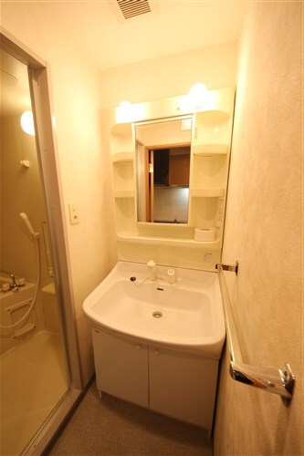 レインボーコート立売堀の物件内観写真