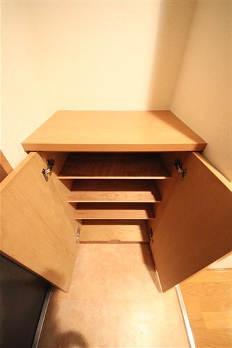 レインボーコート立売堀の物件内観写真