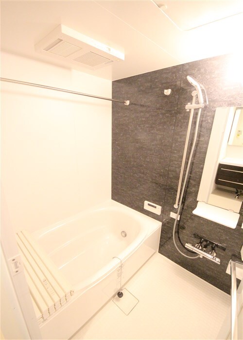 セレニテフラン難波の物件内観写真