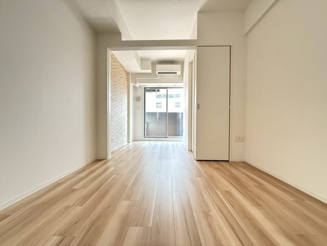 セレニテ難波グランデシュッドの物件内観写真