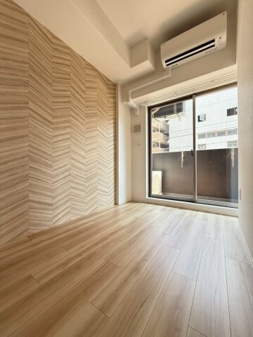 セレニテ難波グランデシュッドの物件内観写真