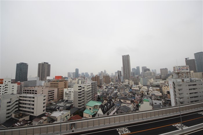 アドバンス西梅田ラシュレの物件内観写真