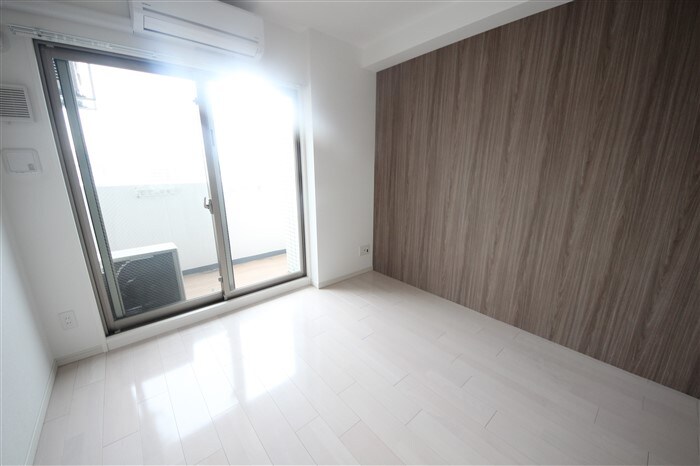 アドバンス西梅田ラシュレの物件内観写真