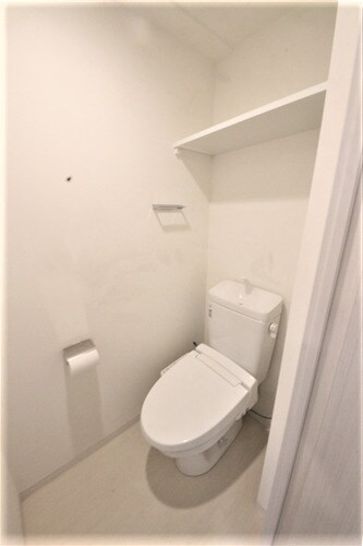 ファーストフィオーレ本町イーストの物件内観写真