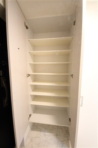 ファーストフィオーレ本町イーストの物件内観写真