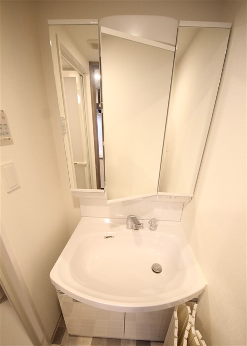 ファステート難波デラックスの物件内観写真