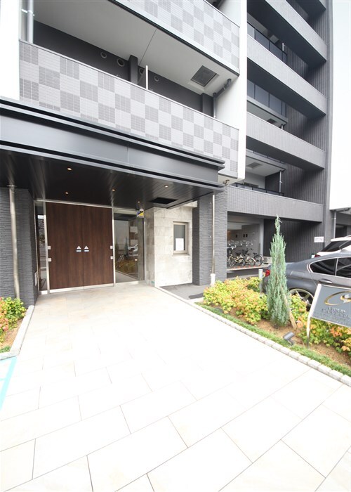 ファステート難波デラックスの物件外観写真