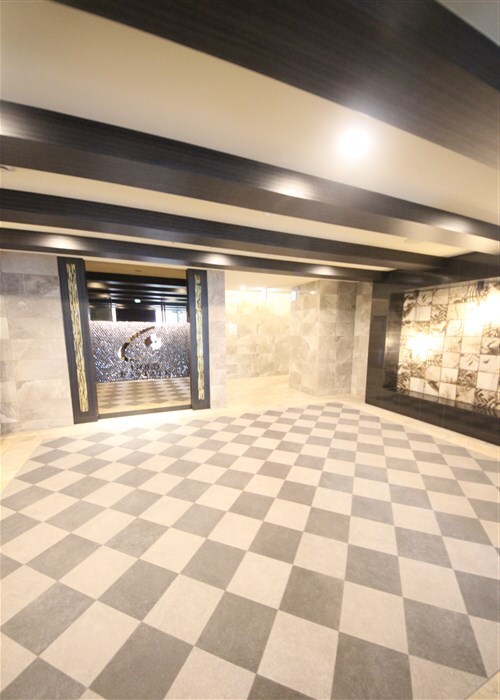 ファステート難波デラックスの物件外観写真