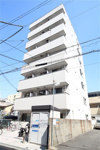 グランエクラ天下茶屋の物件外観写真