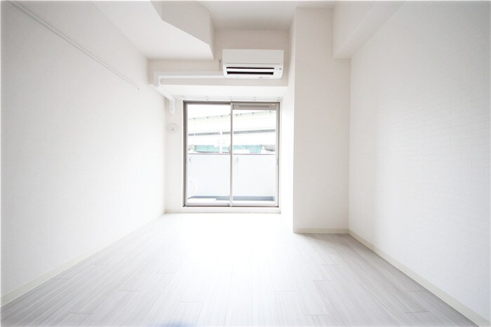 プレサンスOSAKA DOMECITY　クロスティの物件内観写真