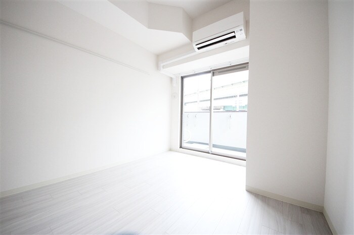 プレサンスOSAKA DOMECITY　クロスティの物件内観写真