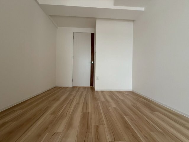 セレニテ難波グランデシュッドの物件内観写真