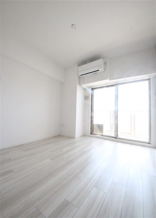 セレニテ九条リアンの物件内観写真