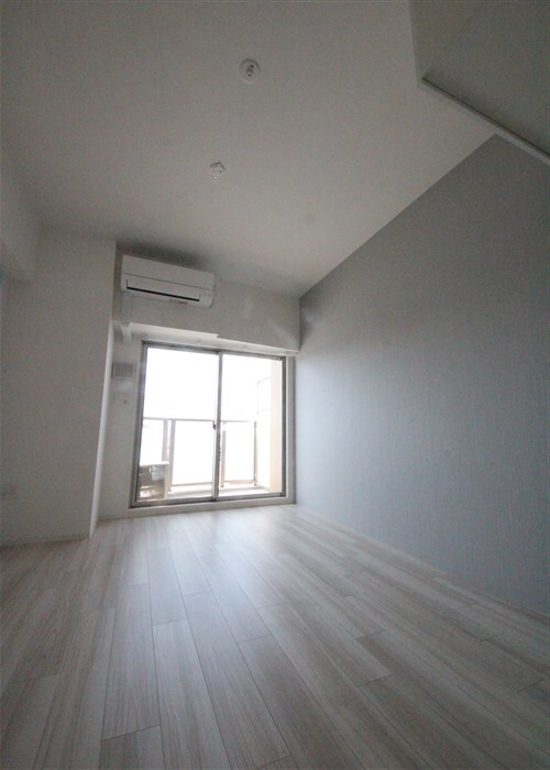 セレニテ九条リアンの物件内観写真