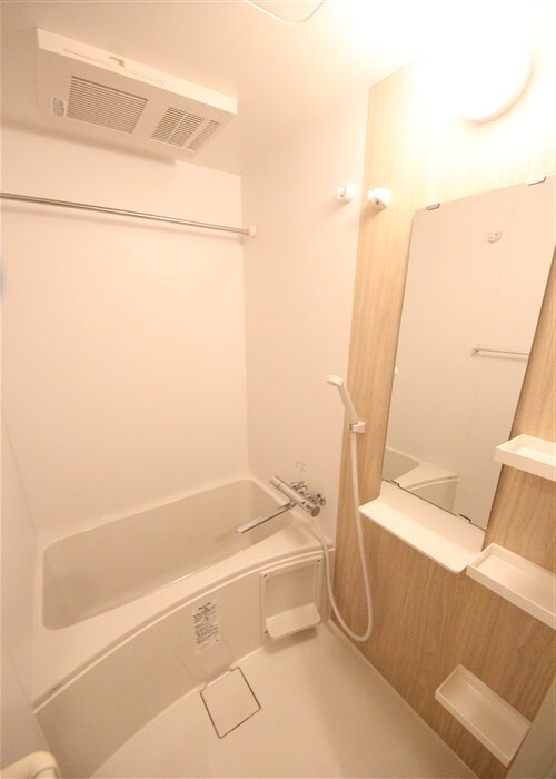 セレニテ九条リアンの物件内観写真