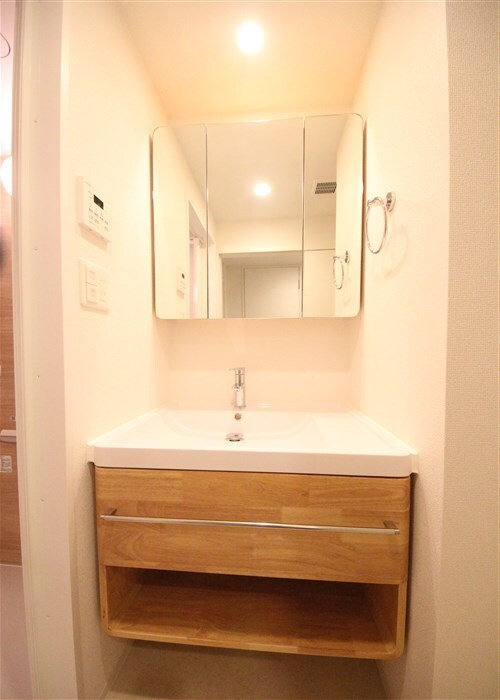 セレニテ本町東リアンの物件内観写真