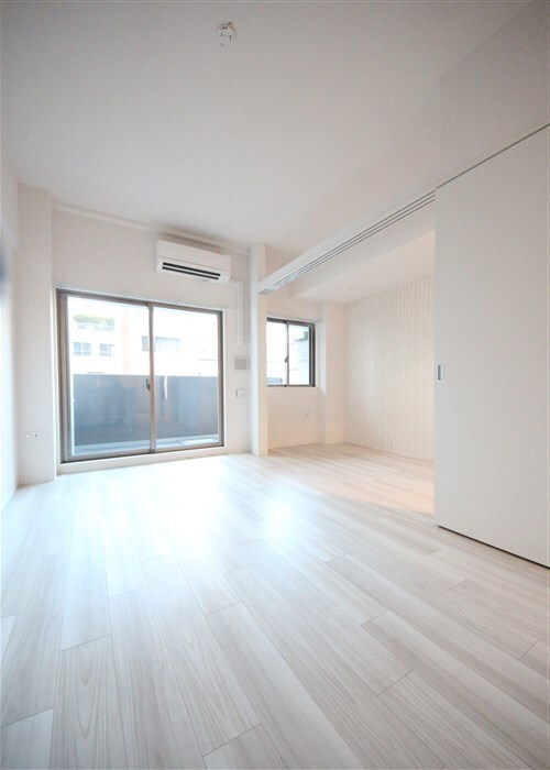 セレニテ本町東リアンの物件内観写真