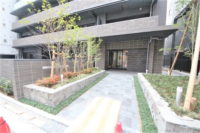 SK RESIDENCES SHINSAIBASHIの物件外観写真