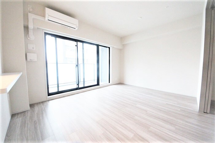 SK RESIDENCES SHINSAIBASHIの物件内観写真