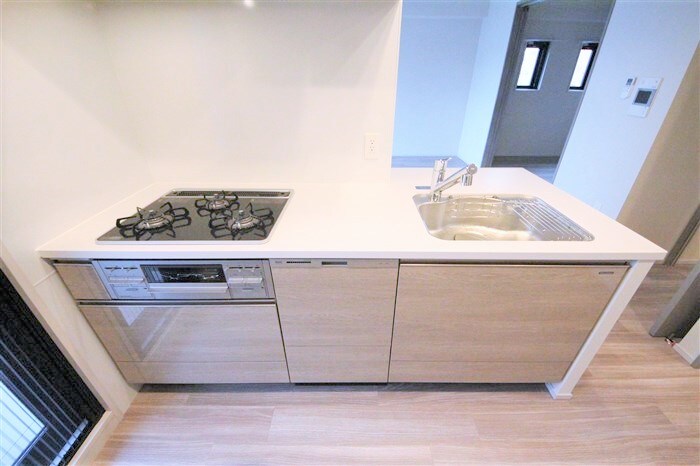 SK RESIDENCES SHINSAIBASHIの物件内観写真