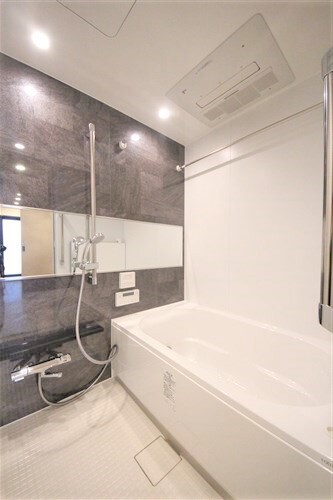 SK RESIDENCES SHINSAIBASHIの物件内観写真