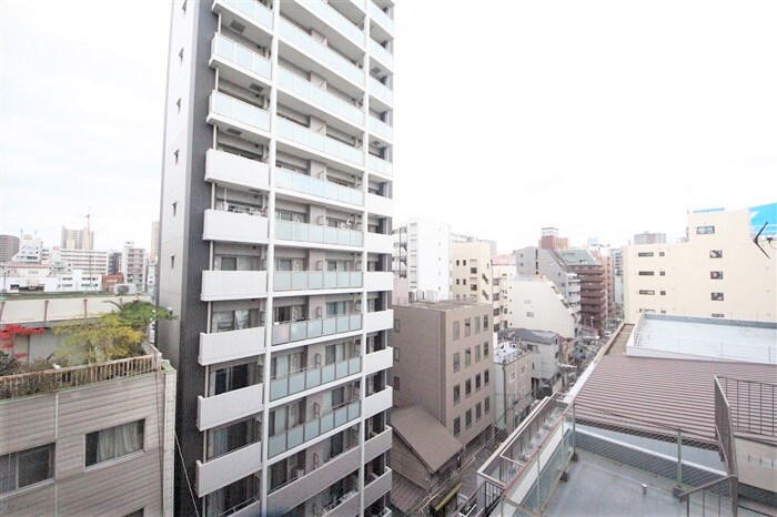 SK RESIDENCES SHINSAIBASHIの物件内観写真