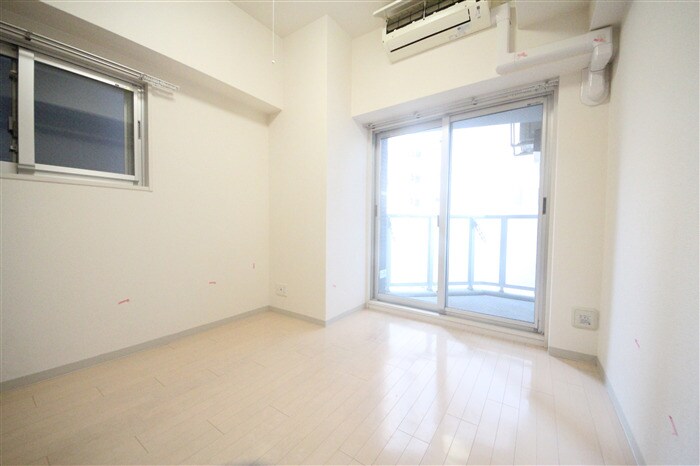 エステムプラザ大手前エヴァースの物件内観写真