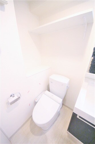 エステムプラザ大手前エヴァースの物件内観写真