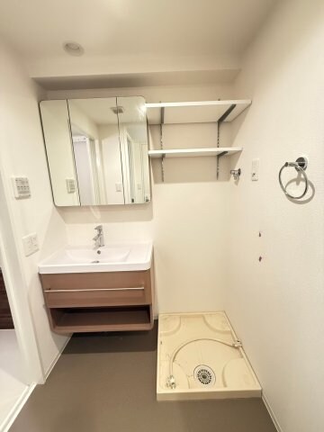 セレニテフラン本町の物件内観写真