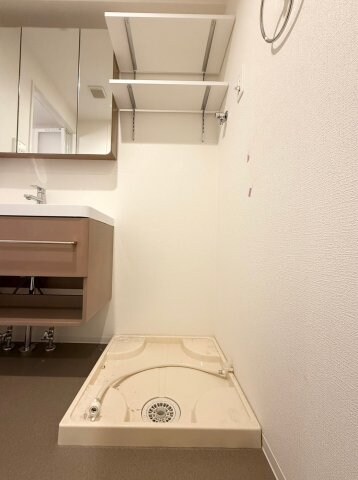 セレニテフラン本町の物件内観写真