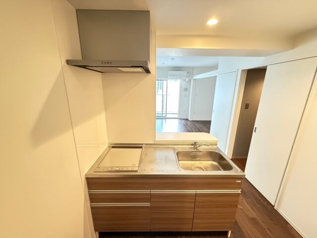 セレニテフラン本町の物件内観写真