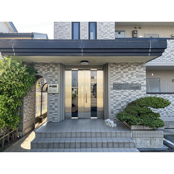 エステート新庄の物件外観写真