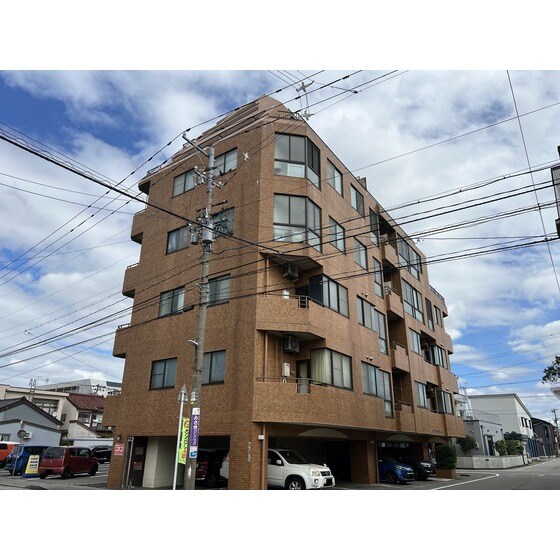 メゾン・ド・ラポール梅沢町の物件外観写真