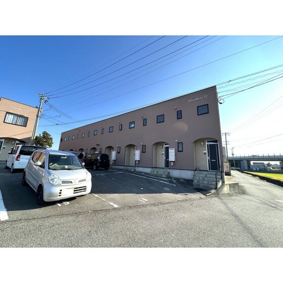 エクセレント12の物件外観写真