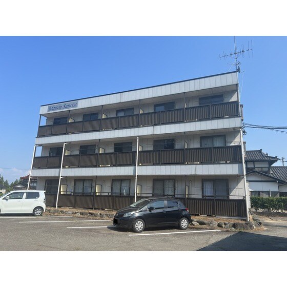 メゾンサンライズの物件外観写真