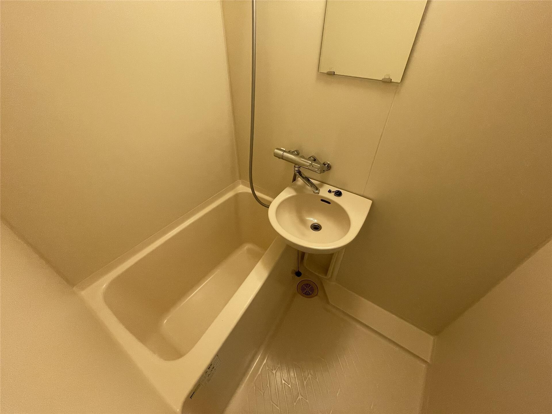 フロレスタ三輪の物件内観写真