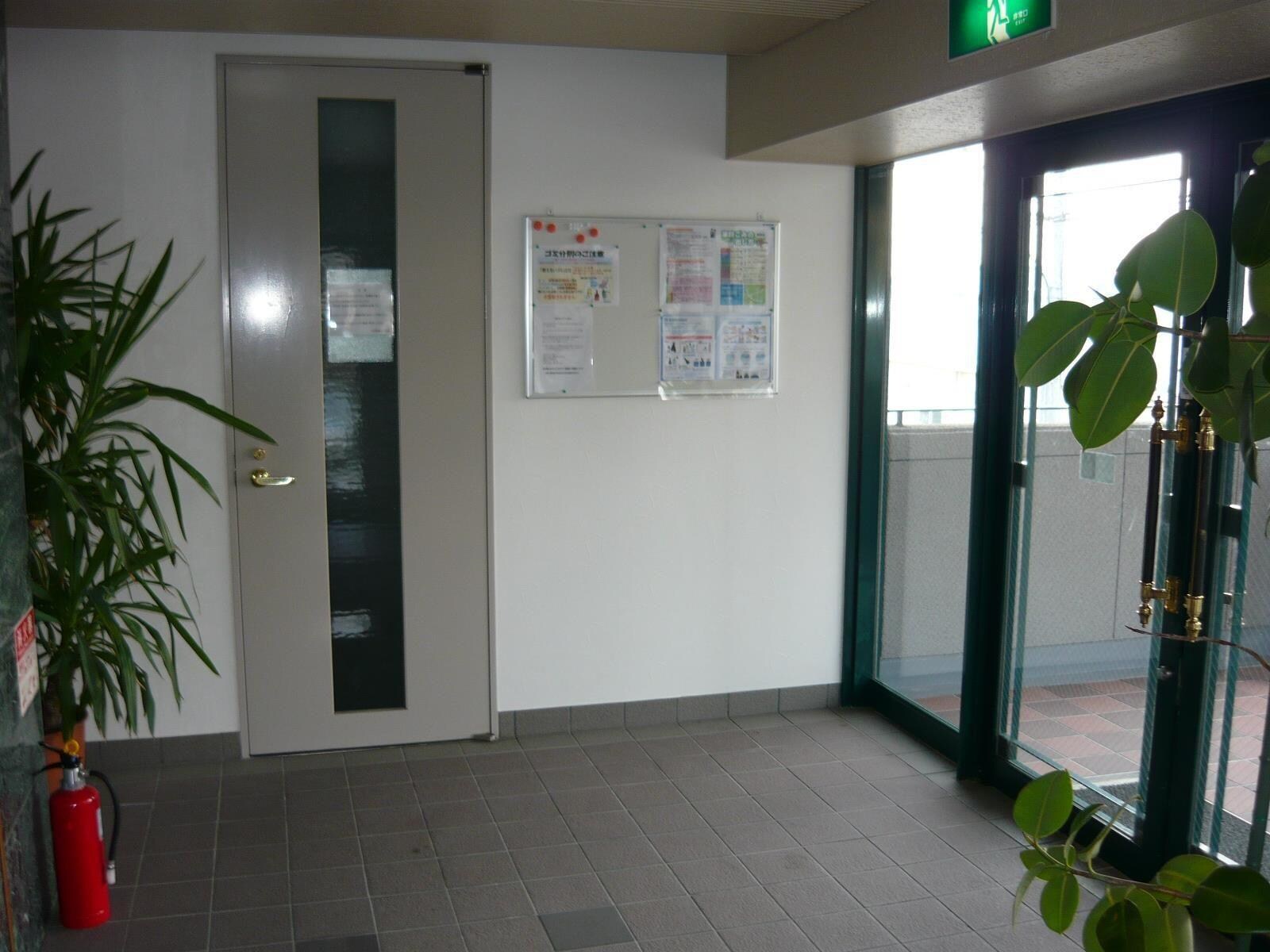 フロレスタ三輪の物件外観写真