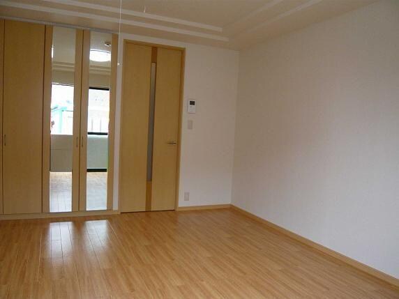 小野ロイヤルハイツの物件内観写真