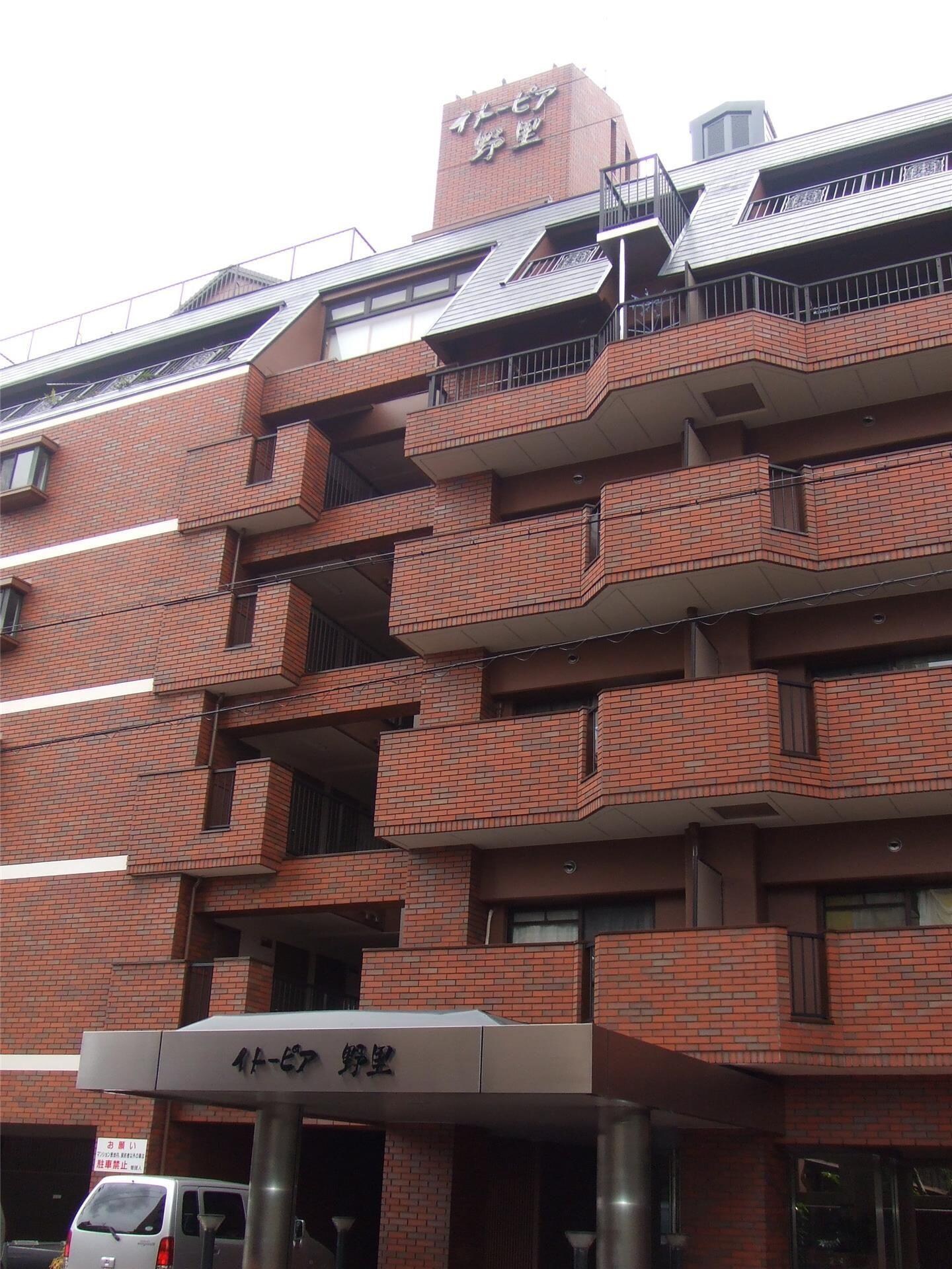 姫路駅 バス13分  梅ヶ枝町下車：停歩3分 3階の物件外観写真