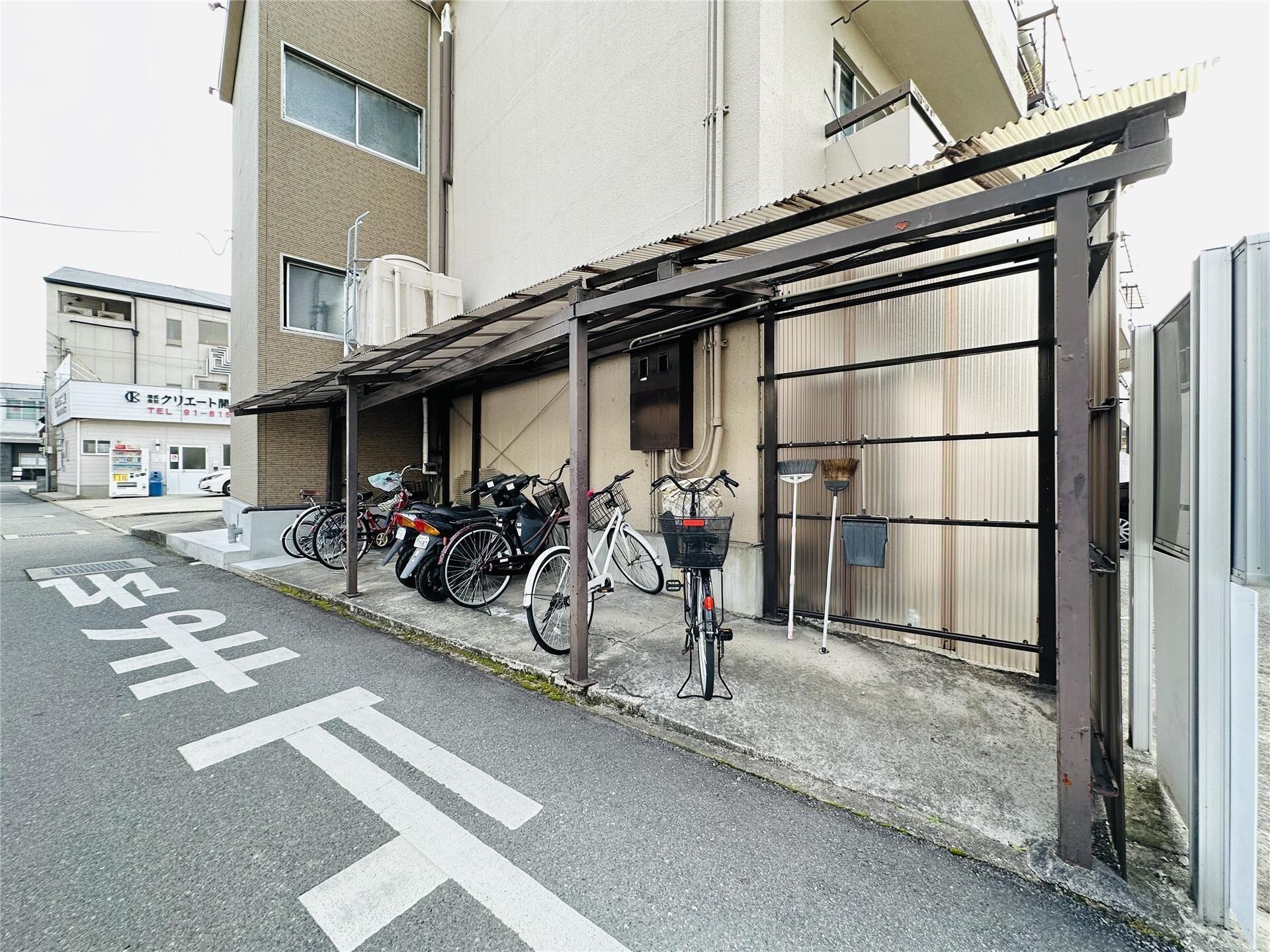 御立マンションの物件外観写真