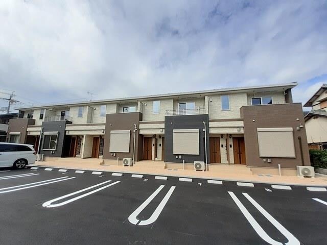 メゾン・カルムＢの物件外観写真