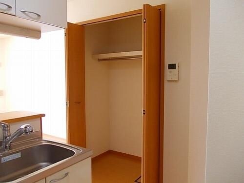 メゾン・カルムIの物件内観写真