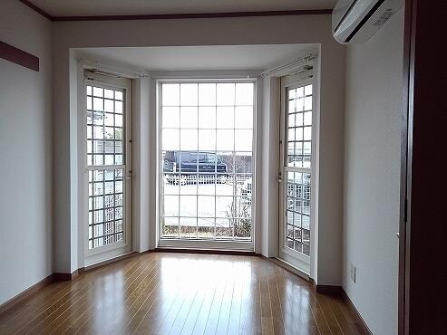 クレストヨコセキの物件内観写真