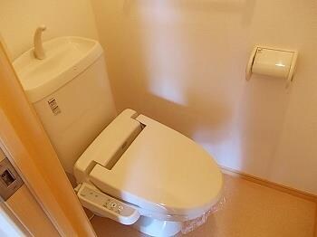 カトレーヴVIの物件内観写真