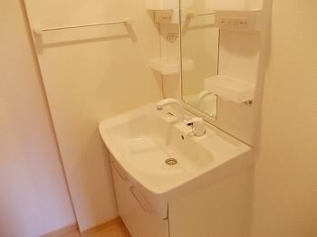 カトレーヴVIの物件内観写真