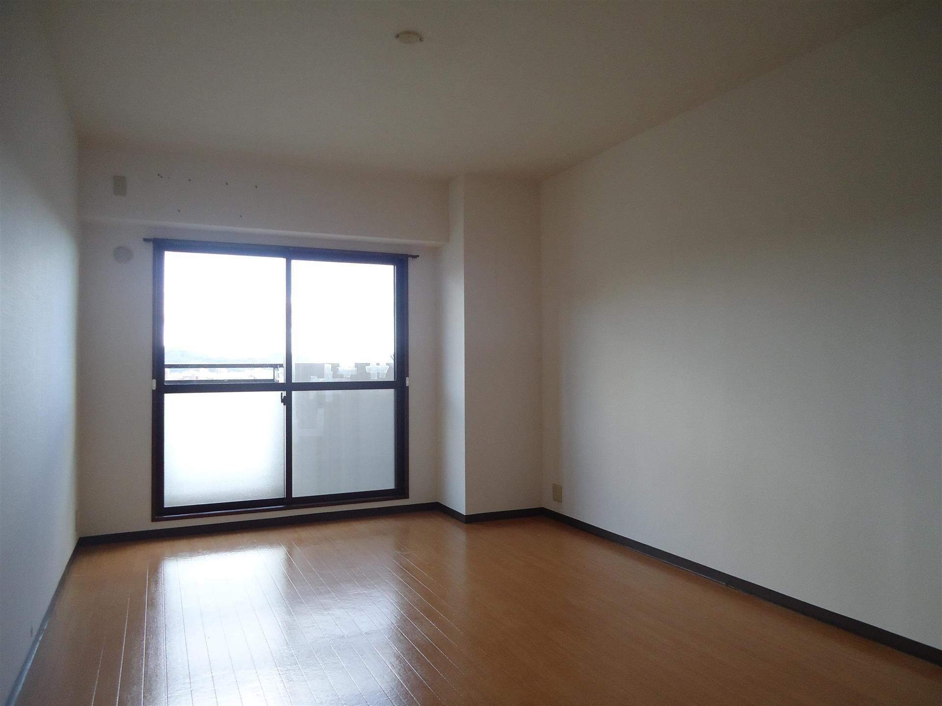 キャッスルコート東辻井の物件内観写真